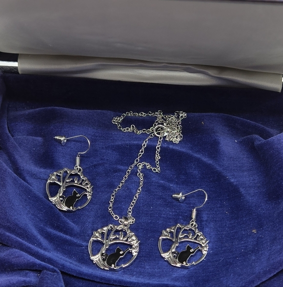 Silver Tonw Black Cat Reach Tree Of Life Necklace Earrings Set - Picture 5 of 16